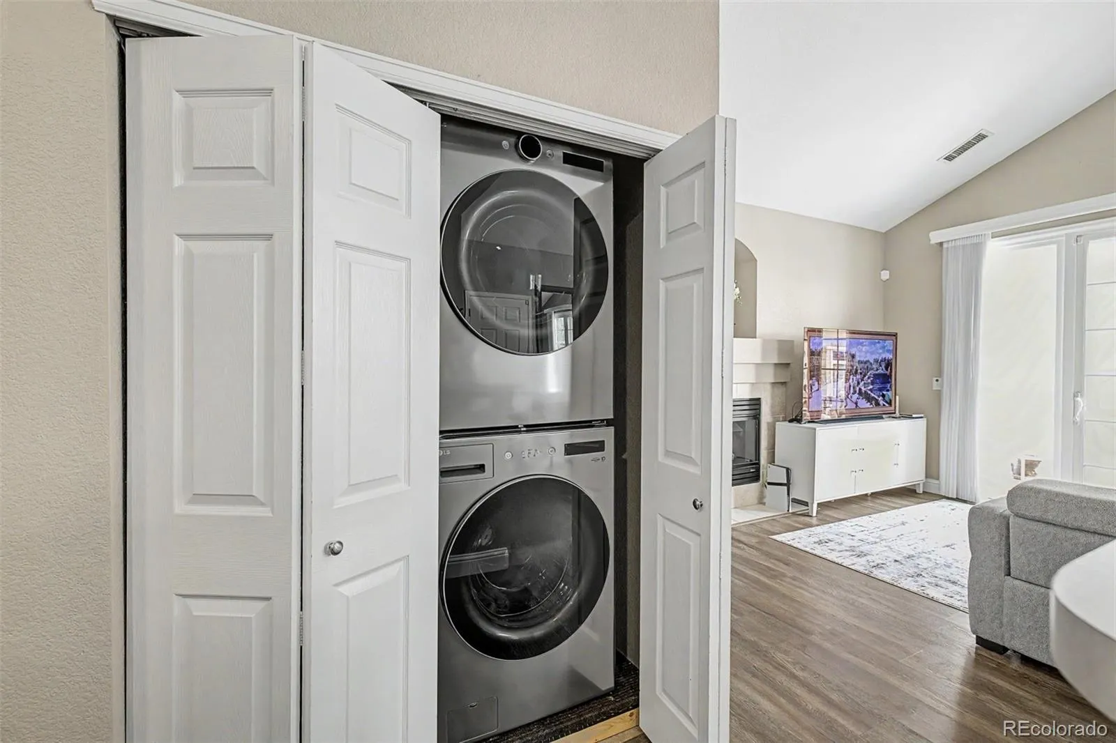 4457 S Jebel Court Centennial CO 80015 | MLS #REC5845676 04202026182337 1600 28