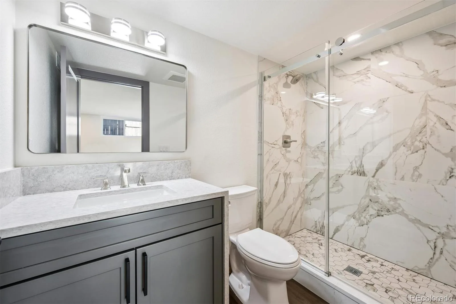 3323 Poplar Street #3323 Denver CO 80207 | MLS #REC5846020 07032026193757 1600 15