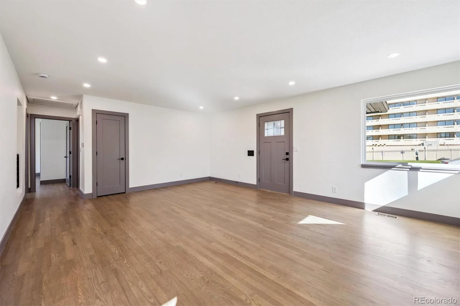 3323 Poplar Street #3323 Denver CO 80207 | MLS #REC5846020 07032026193757 1600 3