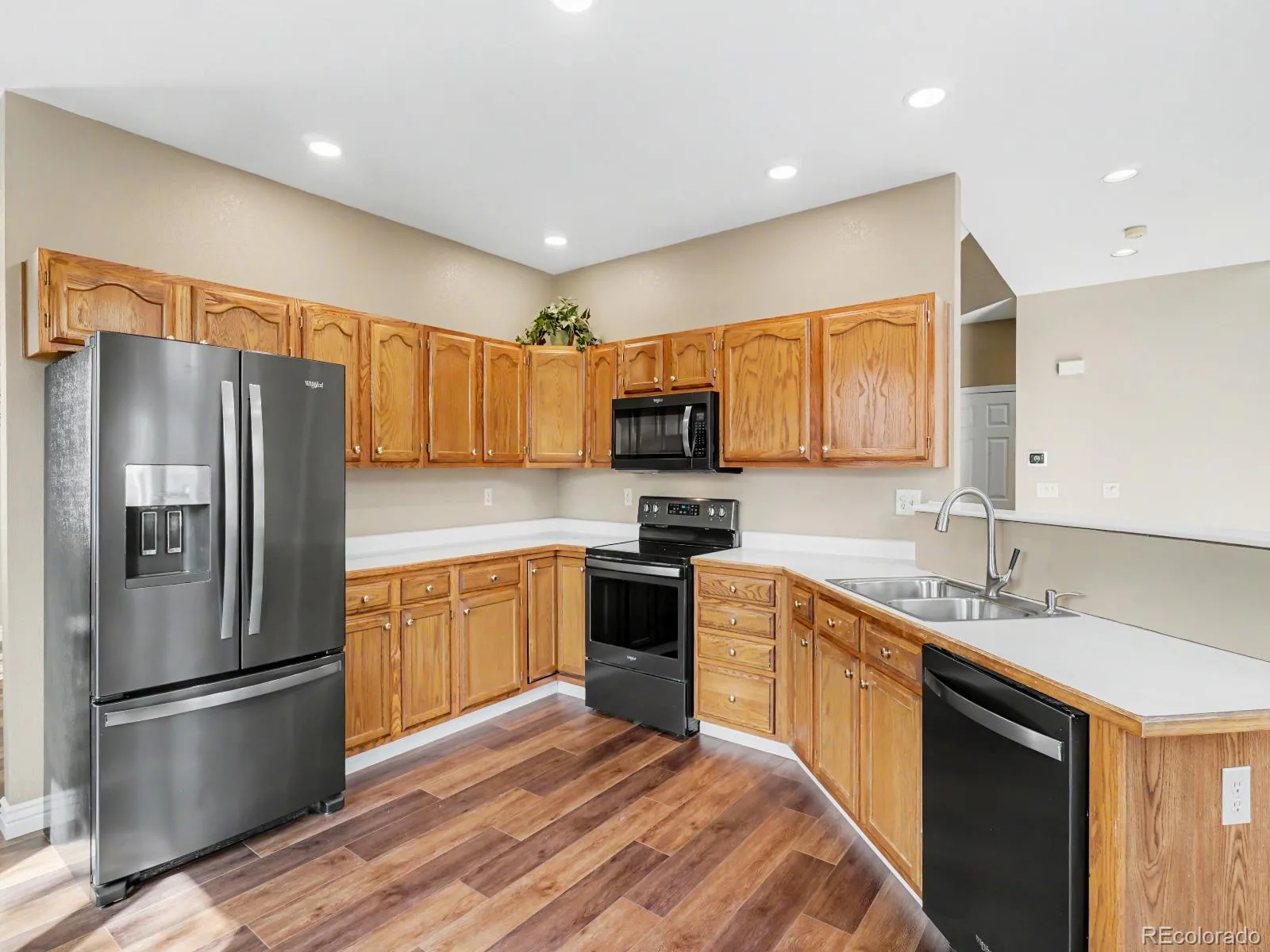 1250 Snowberry Lane Broomfield CO 80020 MLS #REC5846669 06302026235549 1600 13