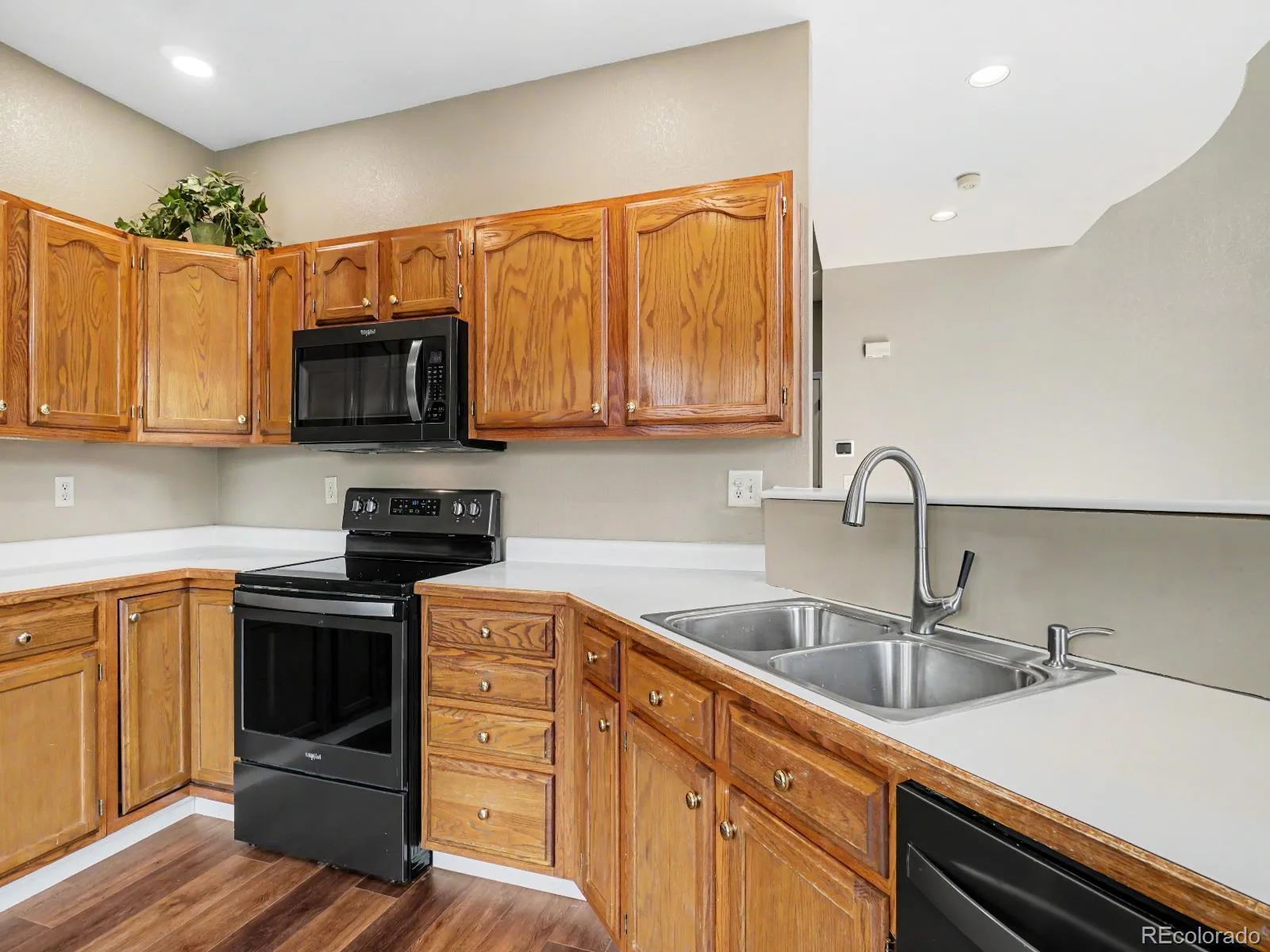 1250 Snowberry Lane Broomfield CO 80020 MLS #REC5846669 06302026235549 1600 14