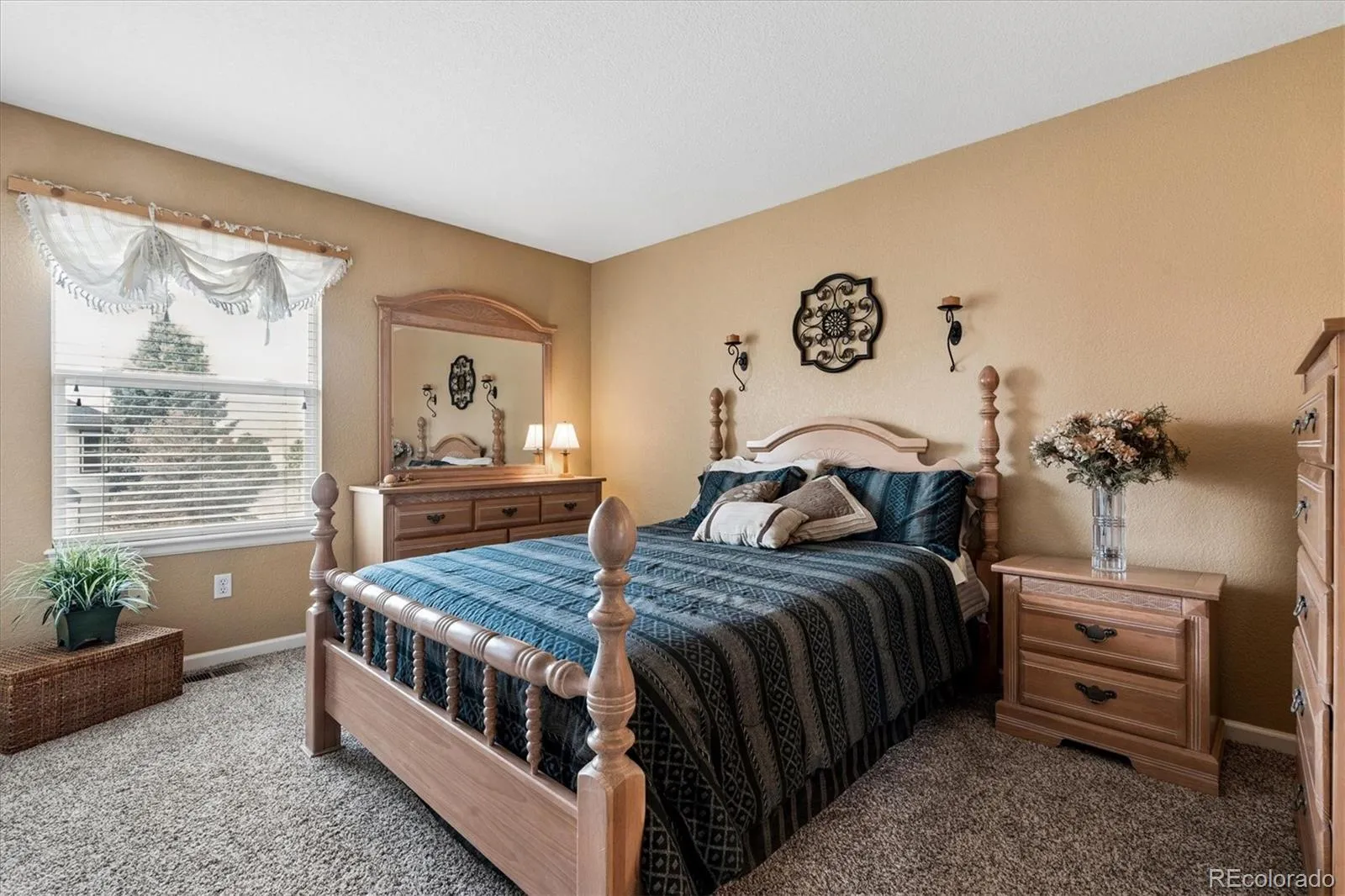 6977 Chestnut Court Parker CO 80134 MLS #REC5847684 05102026041831 1600 23