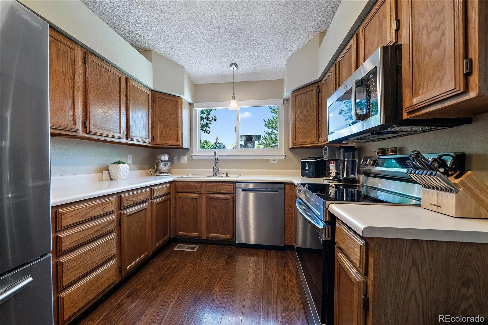 9785 Wedgewood Drive Littleton CO 80126 | MLS #REC5849017 07162026144102 1600 6