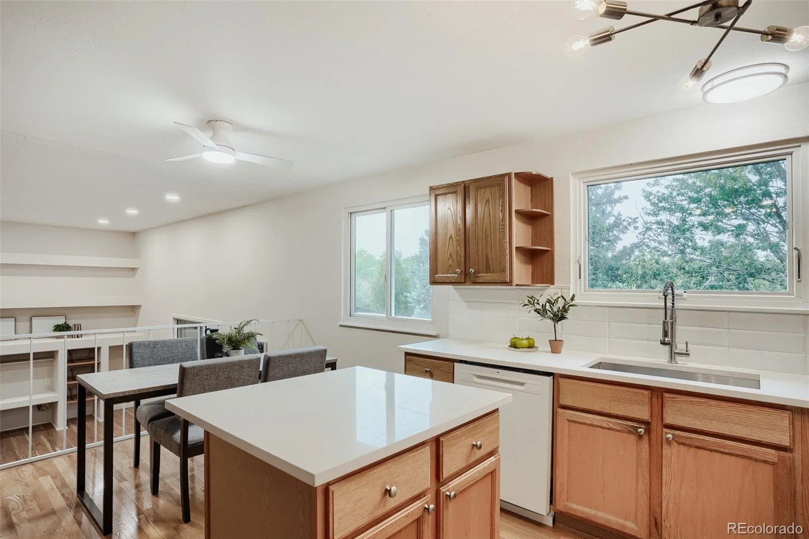 11305 W Texas Avenue Denver CO 80232 | MLS #REC5849484 08152026213655 1600 10