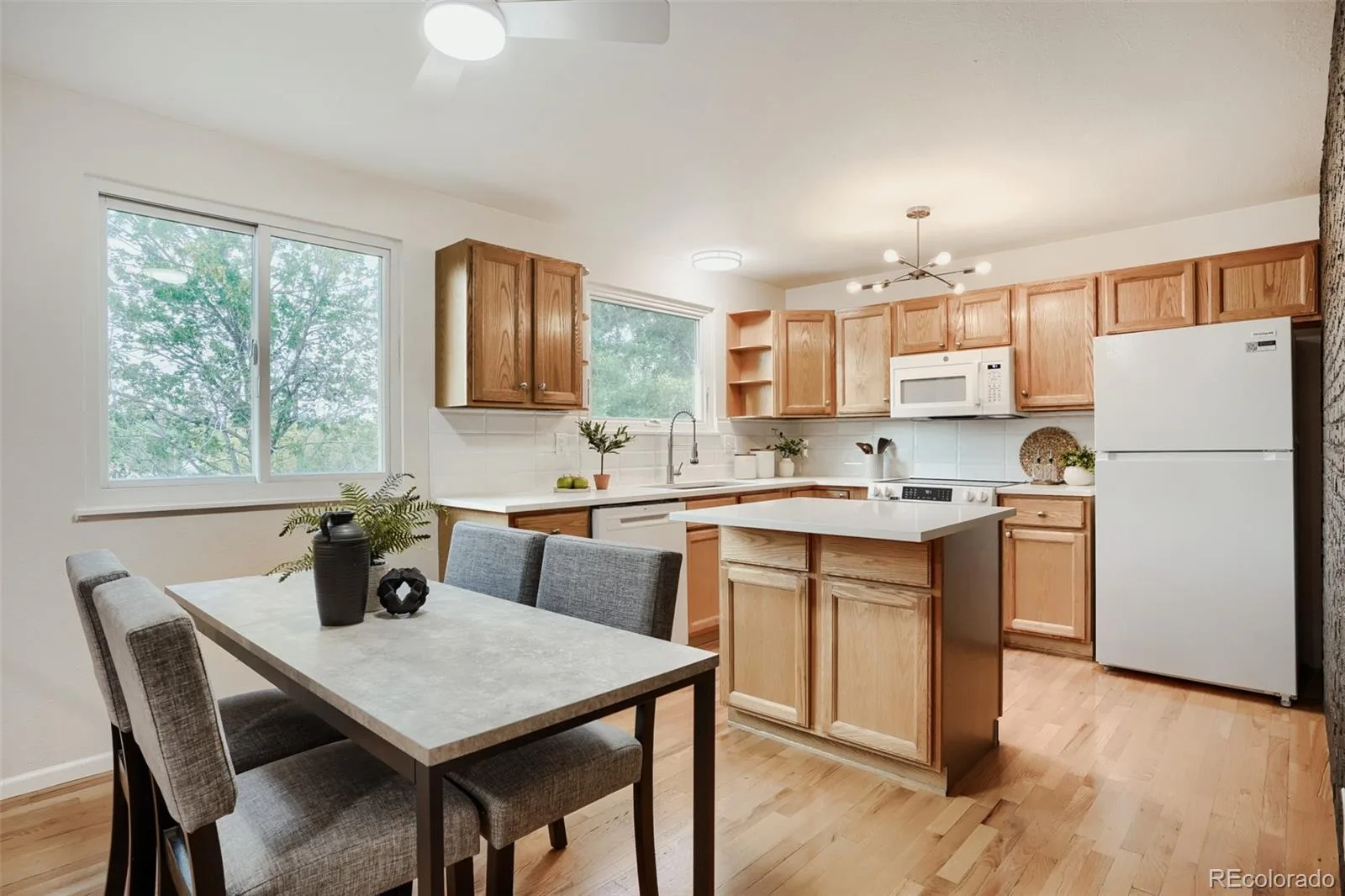 11305 W Texas Avenue Denver CO 80232 | MLS #REC5849484 08152026213655 1600 8