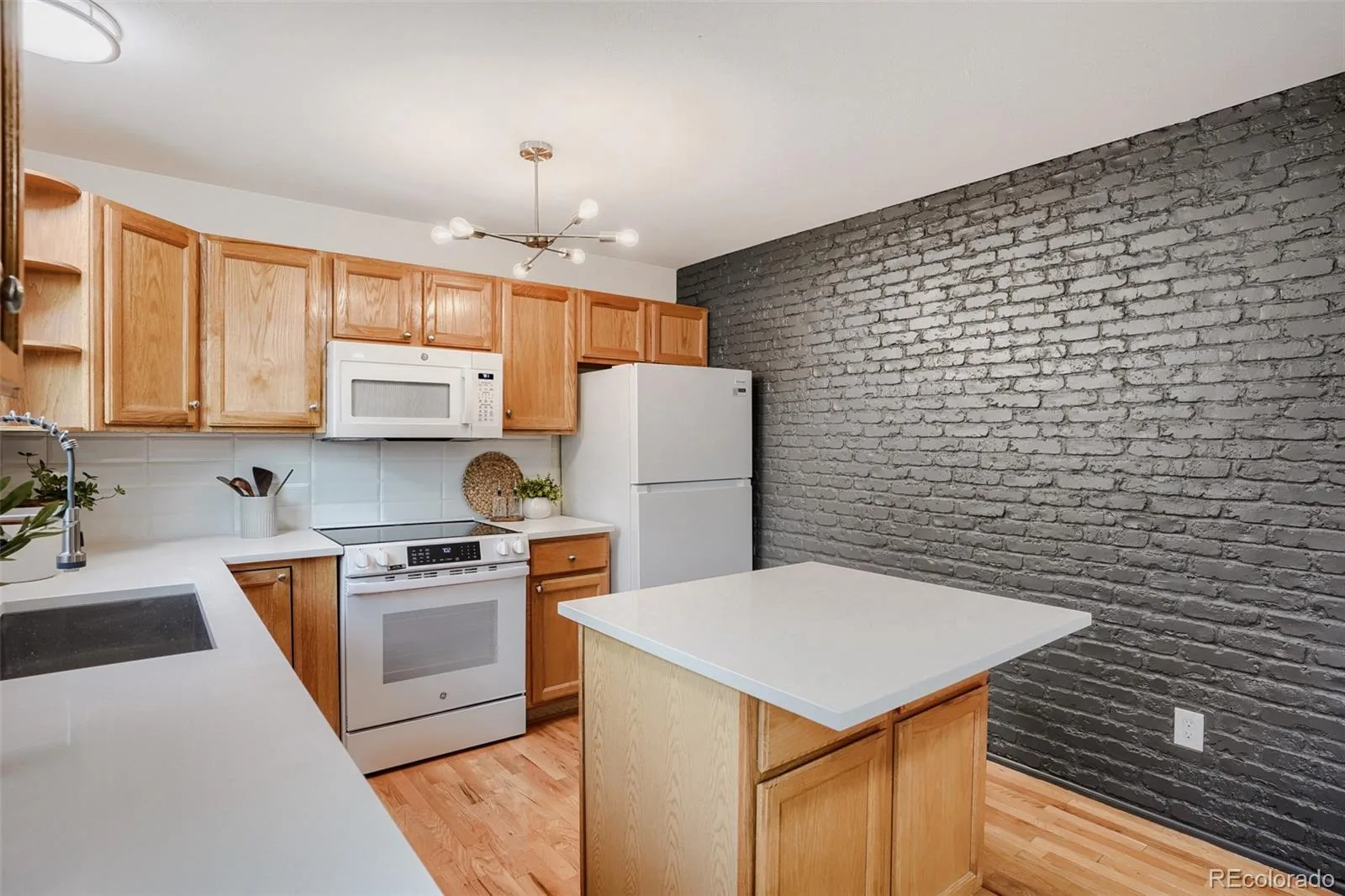 11305 W Texas Avenue Denver CO 80232 | MLS #REC5849484 08152026213655 1600 9