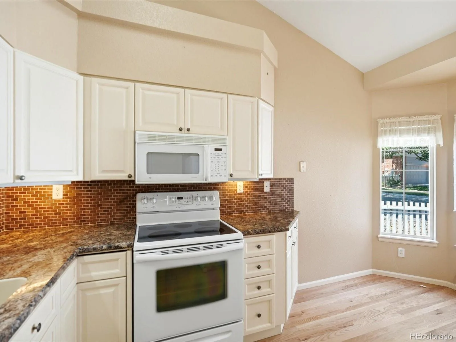 9805 Carmel Court Lone Tree CO 80124 | MLS #REC5850913 08282026144916 1600 14