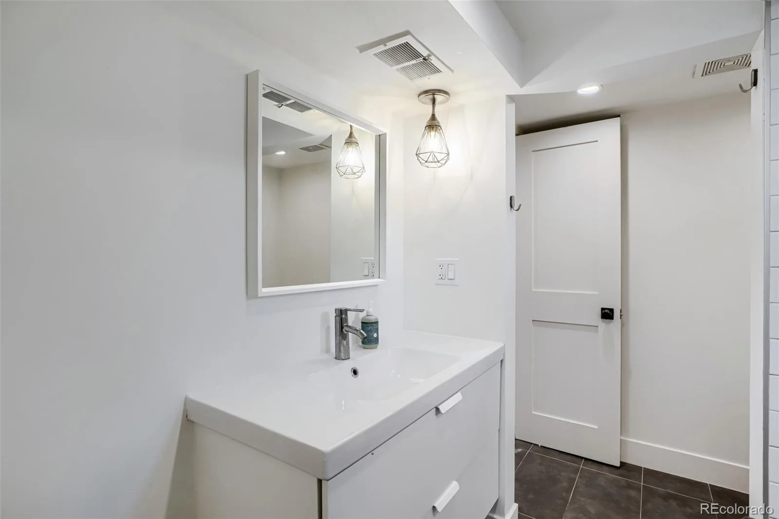 2391 W 56th Denver CO 80221 MLS #REC5851883 06092026015657 1600 28