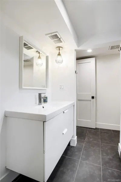 2391 W 56th Denver CO 80221 MLS #REC5851883 06092026015657 800 29