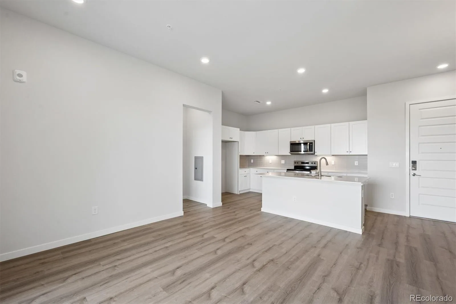 483 Interlocken Boulevard #403 Broomfield CO 80021 | MLS #REC5854936 07312026224834 1600 6