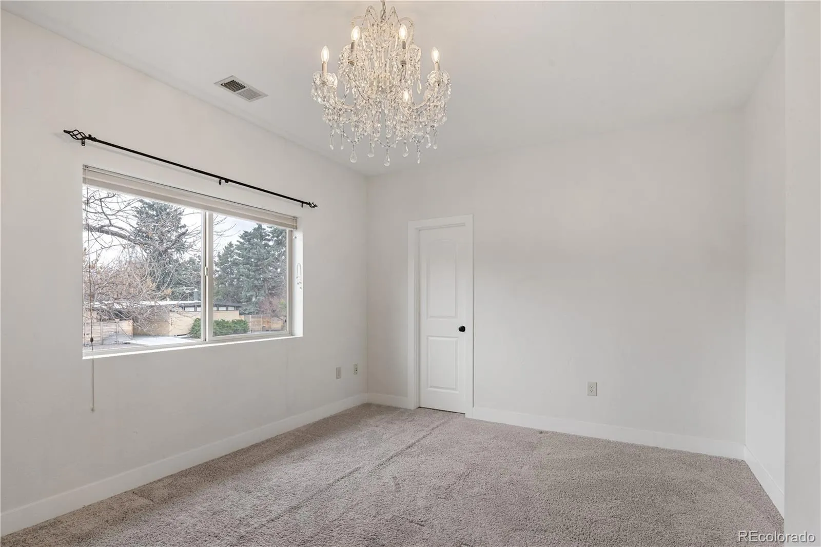 6071 S Detroit Street Centennial CO 80121 MLS #REC5855525 04152026235410 1600 18