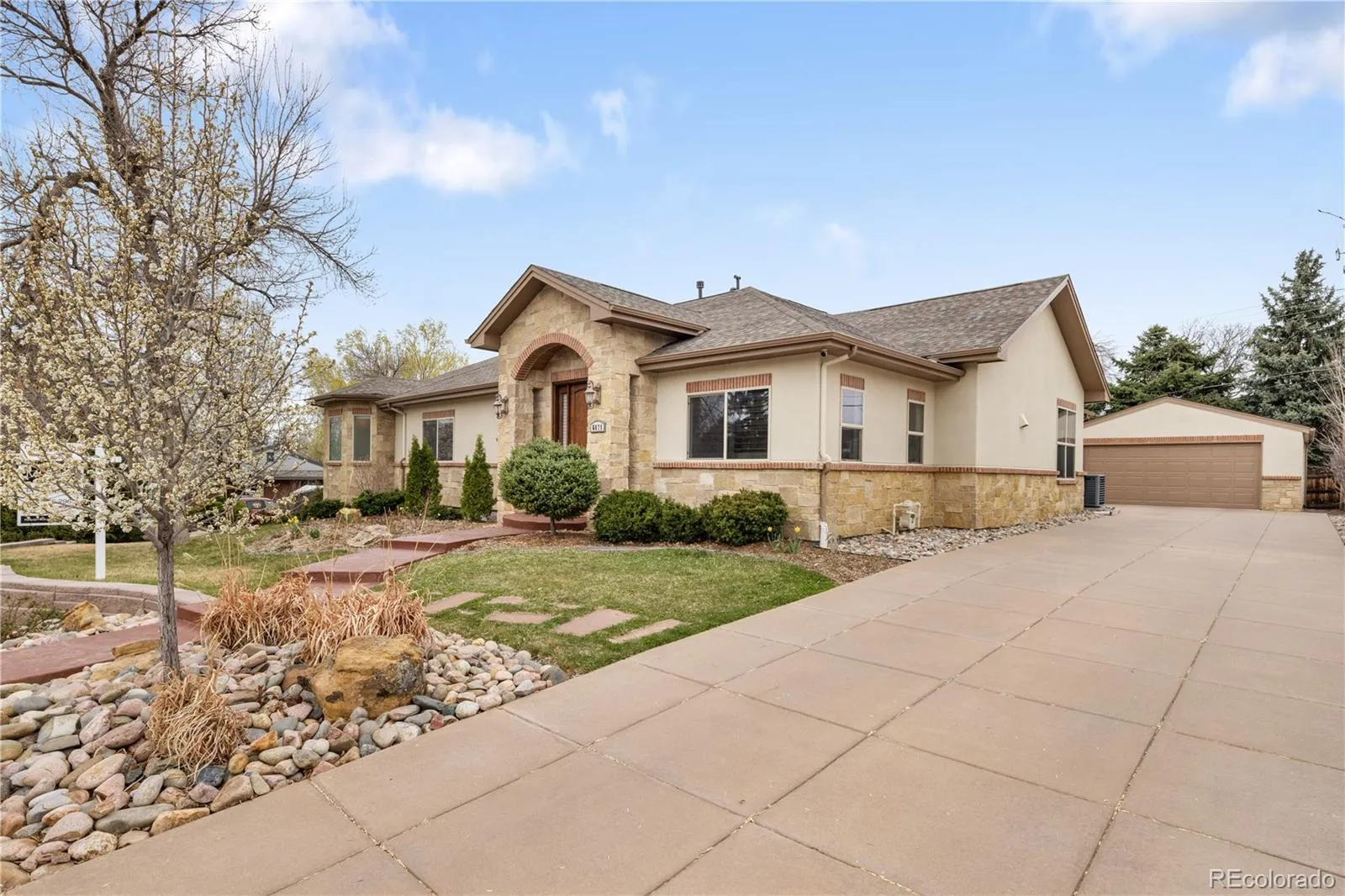 6071 S Detroit Street Centennial CO 80121 MLS #REC5855525 04152026235410 1600 30