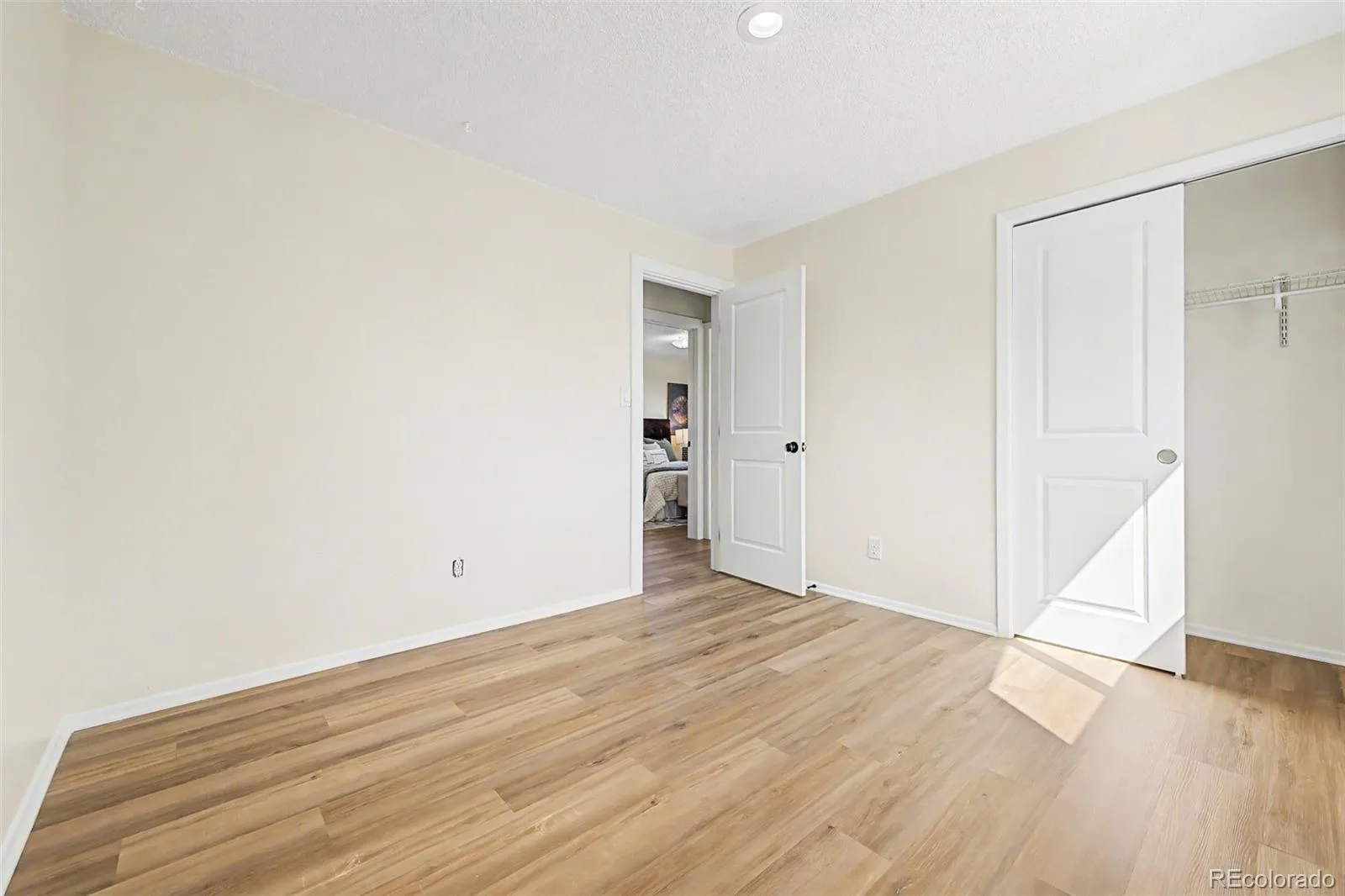 2137 S Yarrow Street Lakewood CO 80227 | MLS #REC5856144 09242026103052 1600 24