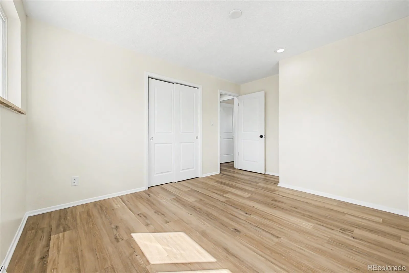2137 S Yarrow Street Lakewood CO 80227 | MLS #REC5856144 09242026103052 1600 26