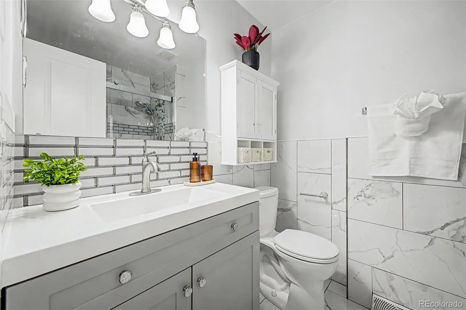2137 S Yarrow Street Lakewood CO 80227 | MLS #REC5856144 09242026103052 1600 27