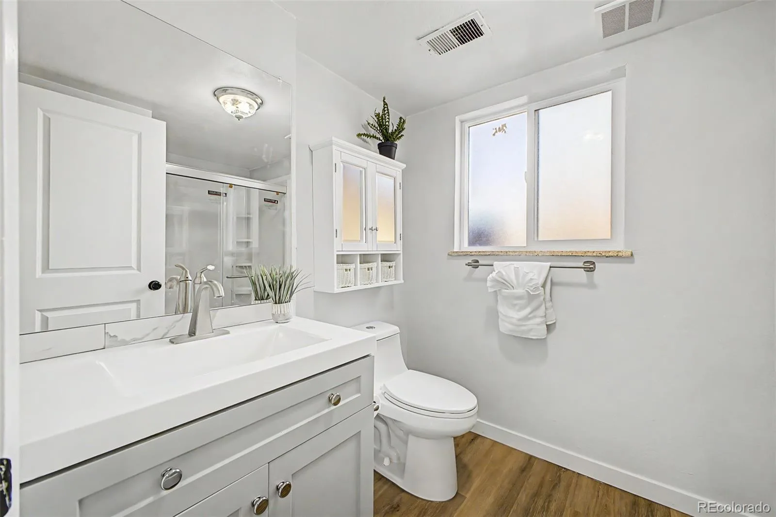2137 S Yarrow Street Lakewood CO 80227 | MLS #REC5856144 09242026103052 1600 32