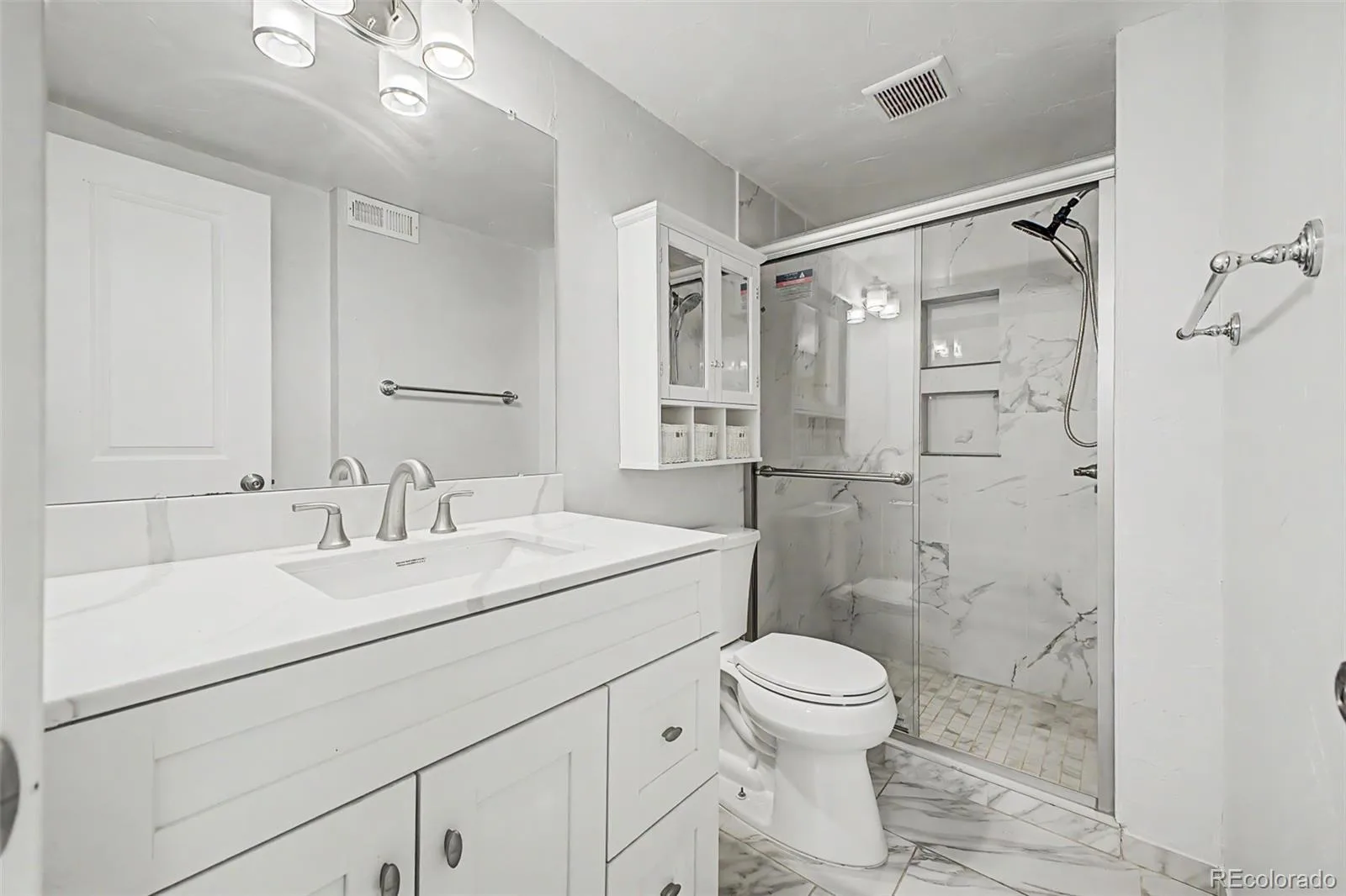 2137 S Yarrow Street Lakewood CO 80227 | MLS #REC5856144 09242026103052 1600 38