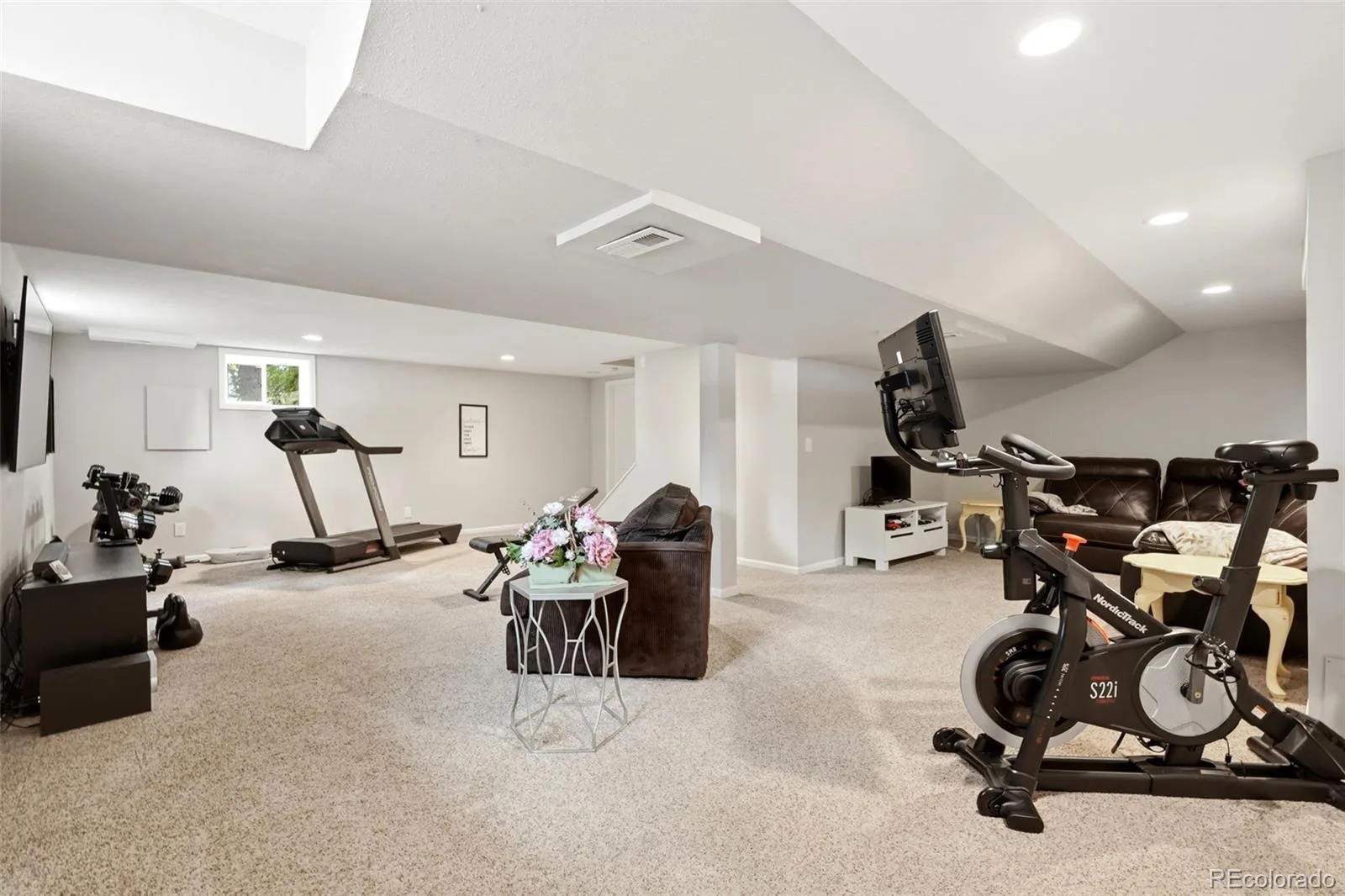 7291 W Morraine Drive Littleton CO 80128 | MLS #REC5857777 08122026190059 1600 34