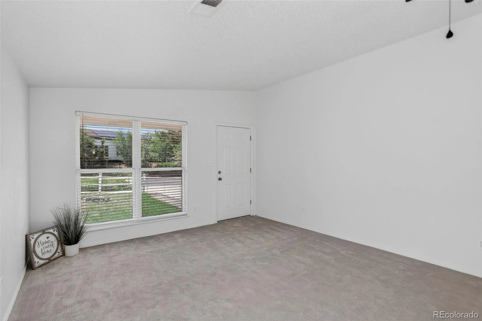 9026 Clayton Street Thornton CO 80229 MLS #REC5858563 05282026023925 1600 16