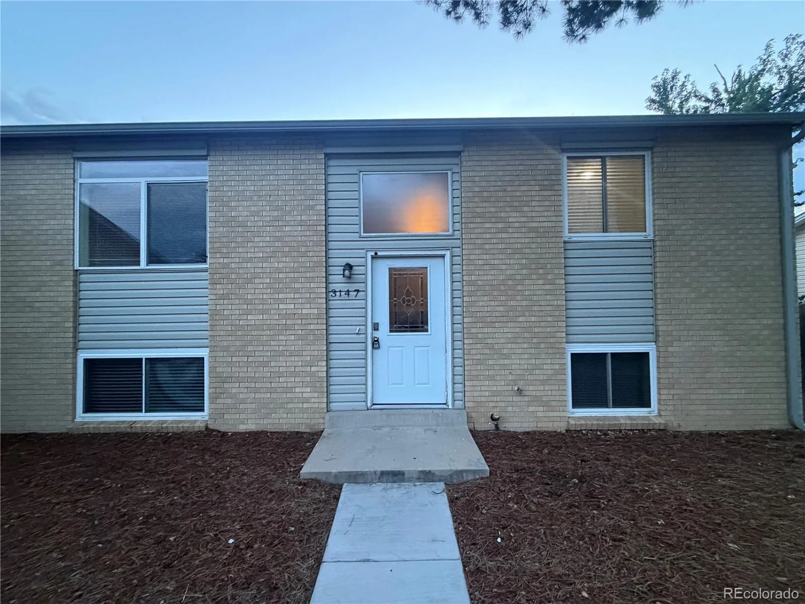 3147 S Ouray Street Aurora CO 80013 | MLS #REC5861438 08212026192820 1600 5