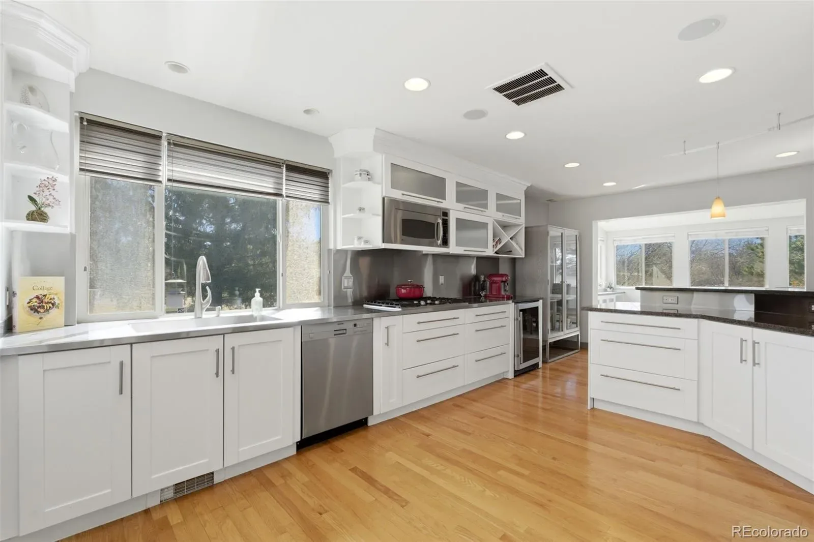 03272026043409 1600 10