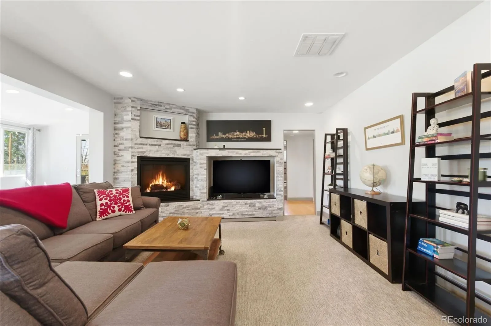 03272026043409 1600 22