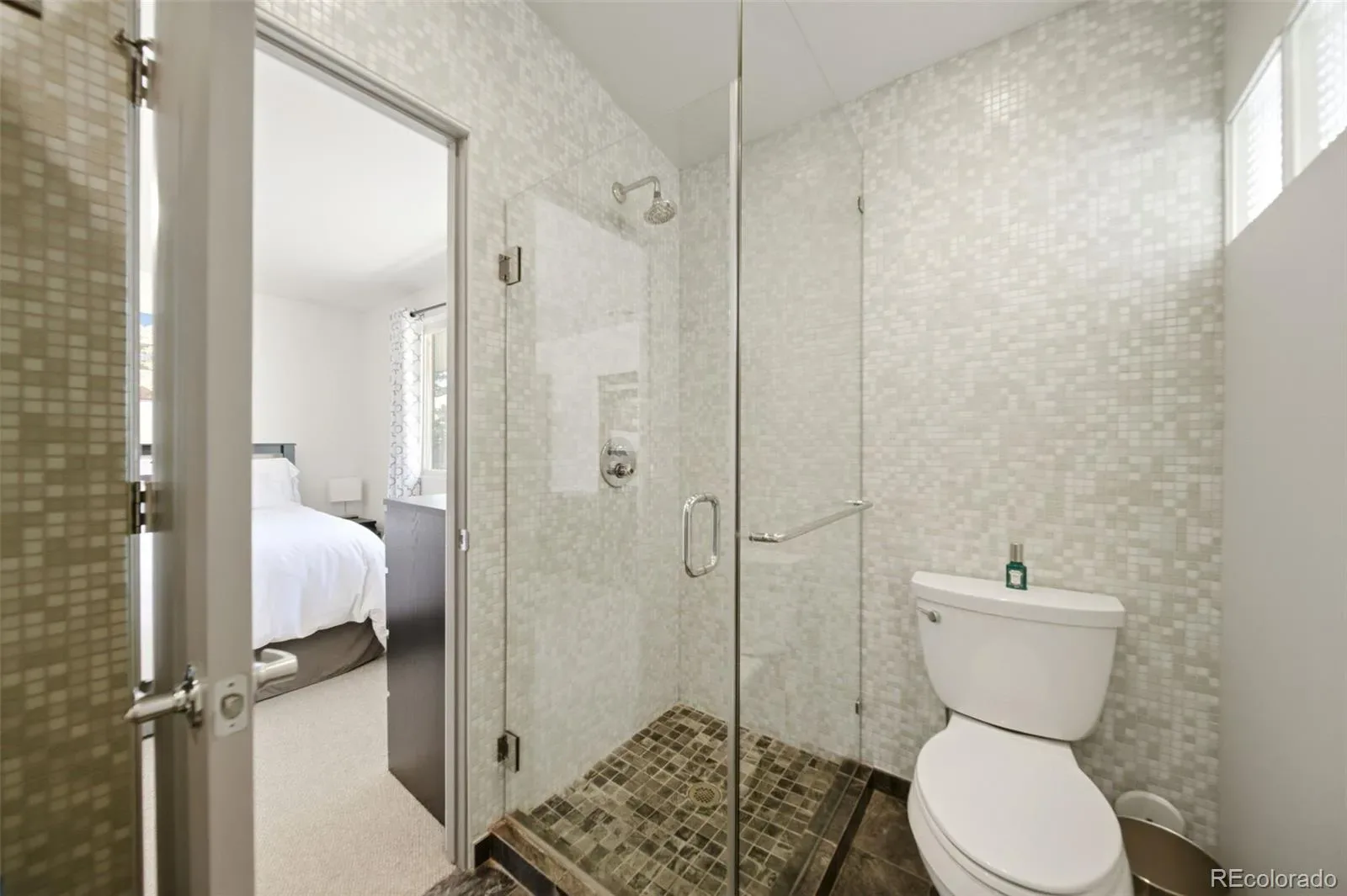 03272026043409 1600 26