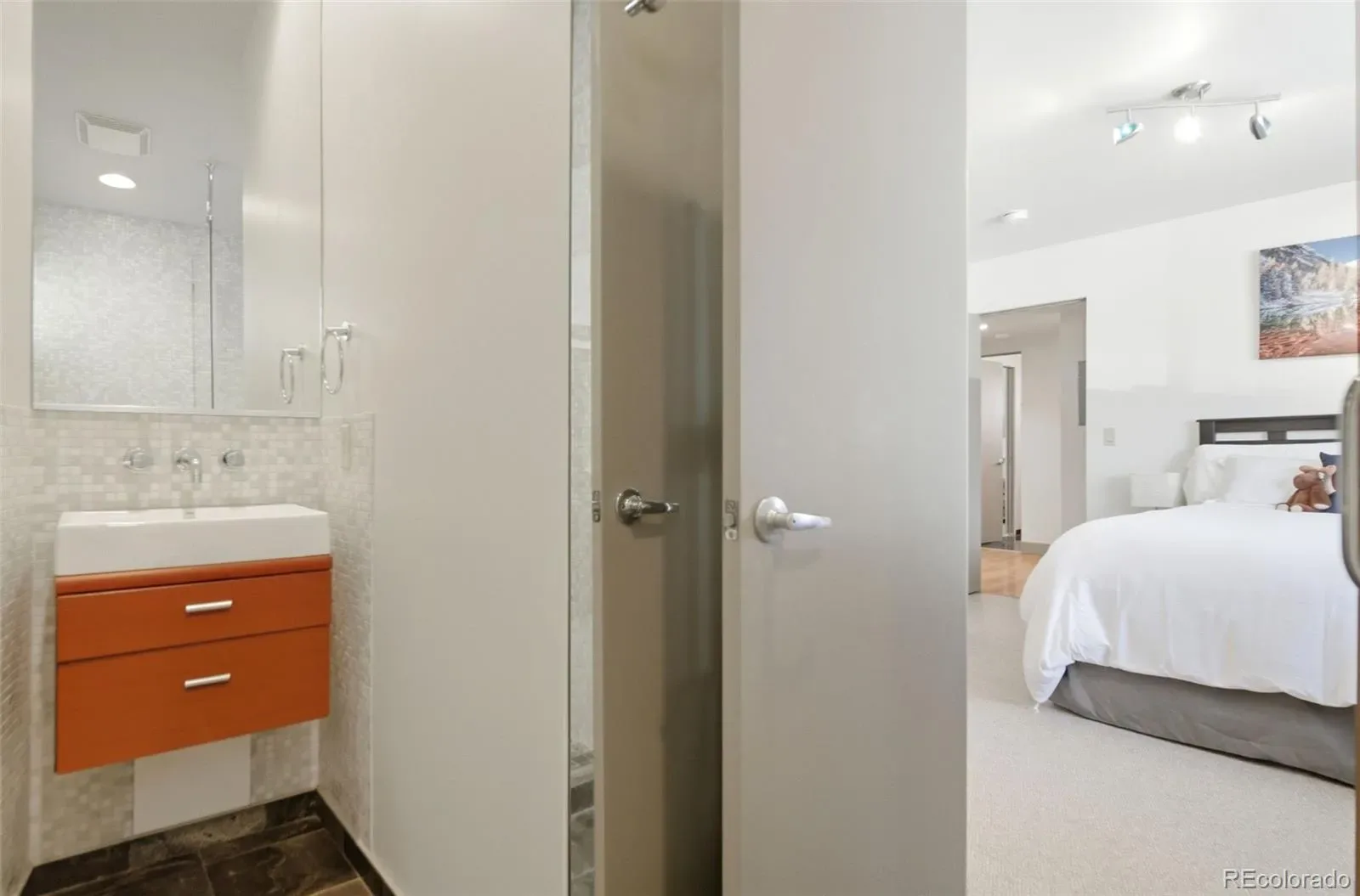 03272026043409 1600 27