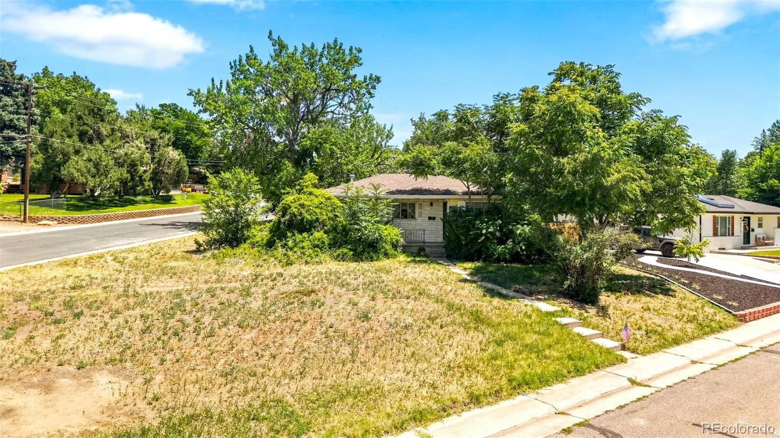 4900 S Kalamath Drive Englewood CO 80110 | MLS #REC5867265 07142026165002 1600 24