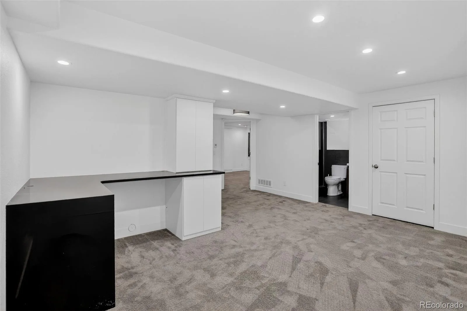 8031 E Bayaud Avenue Denver CO 80230 MLS #REC5868524 06092026015716 1600 37