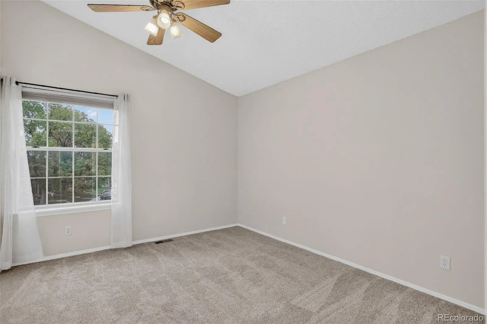 1939 Newland Court Lakewood CO 80214 MLS #REC5869046 05082026154600 1600 7