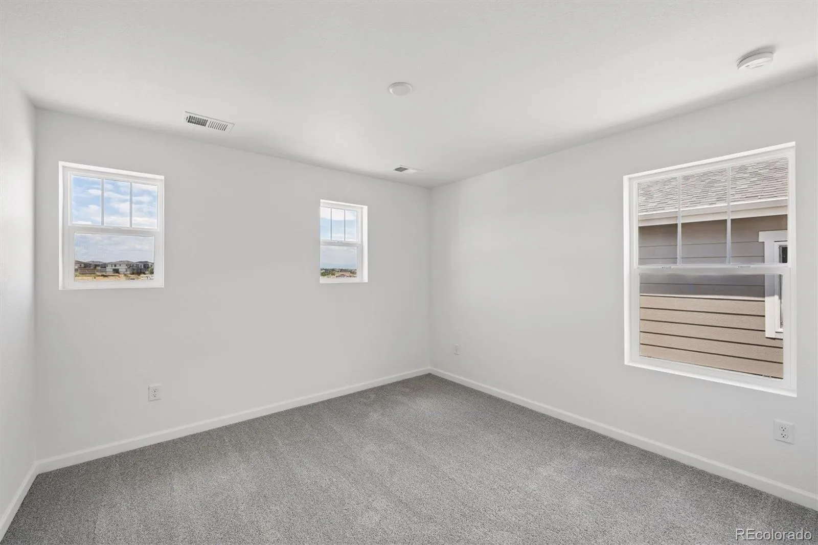 444 S Rifle Street Aurora CO 80017 MLS #REC5869139 06092026154422 1600 15