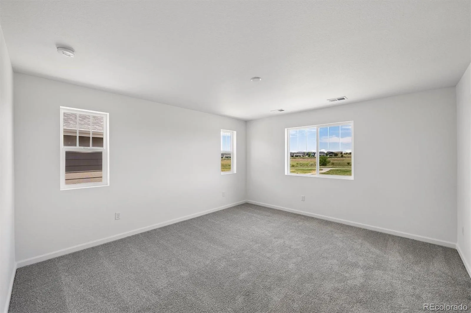 444 S Rifle Street Aurora CO 80017 MLS #REC5869139 06092026154422 1600 18