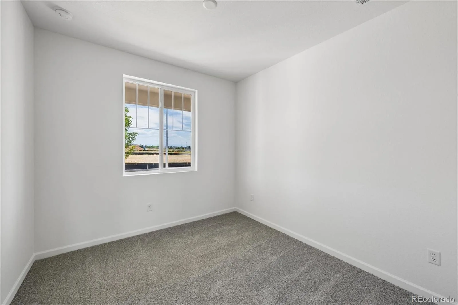 444 S Rifle Street Aurora CO 80017 MLS #REC5869139 06092026154422 1600 2