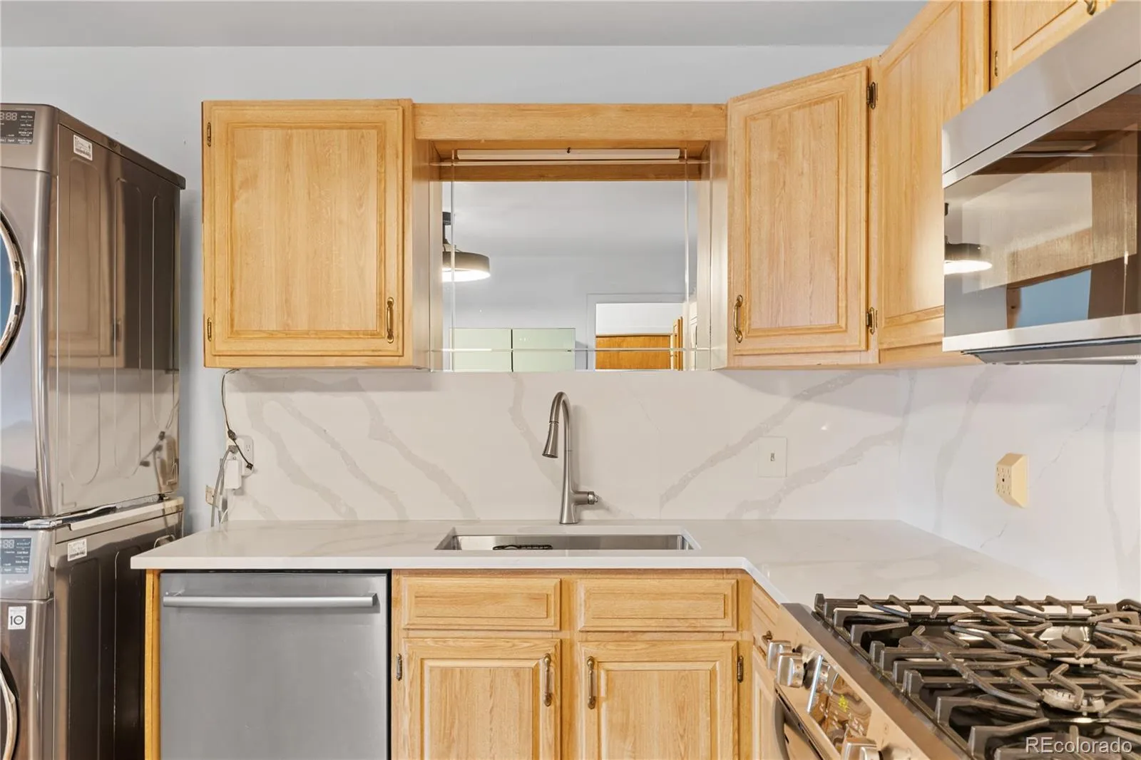 04092026144043 1600 15