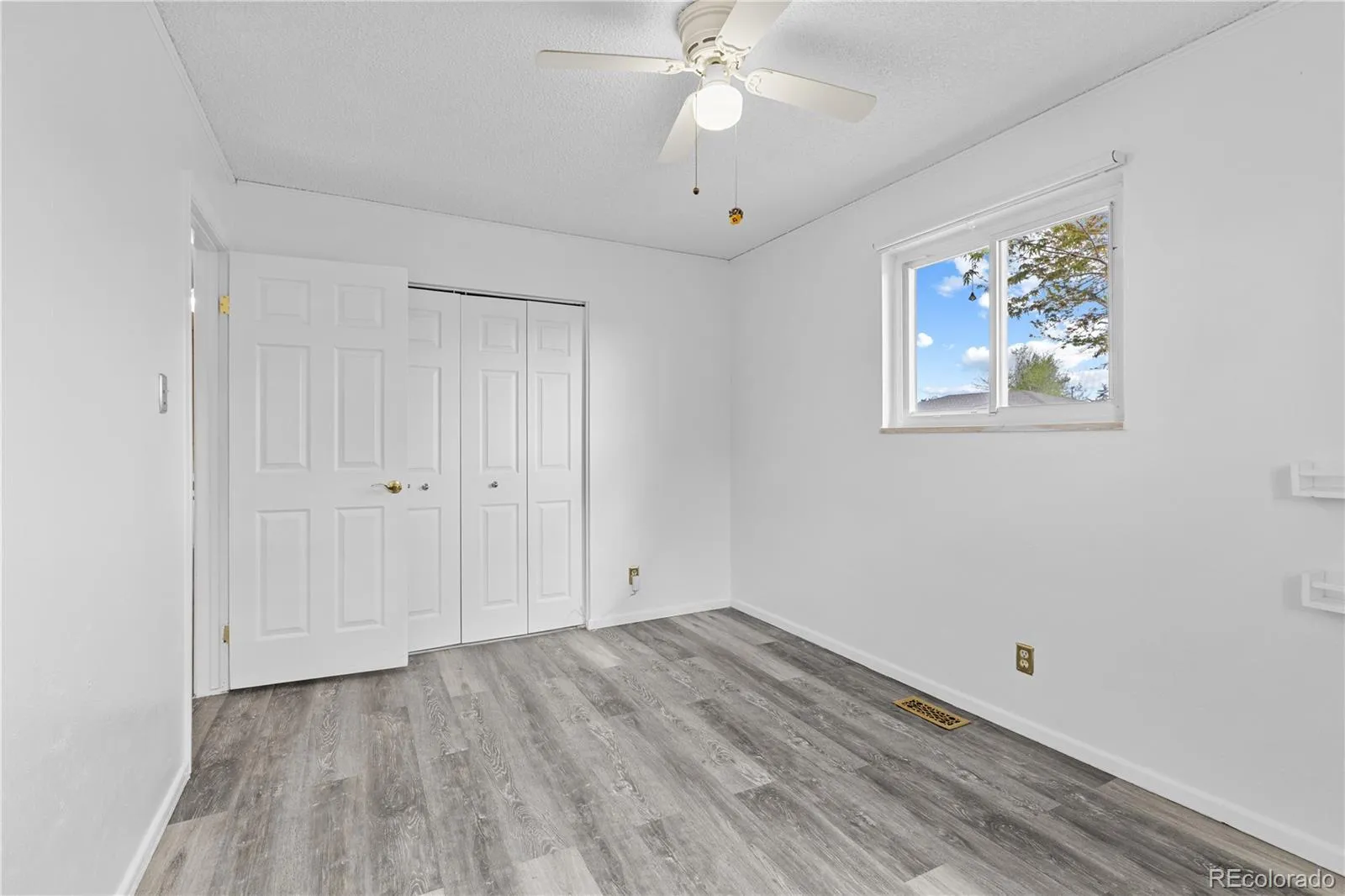 04092026144043 1600 21