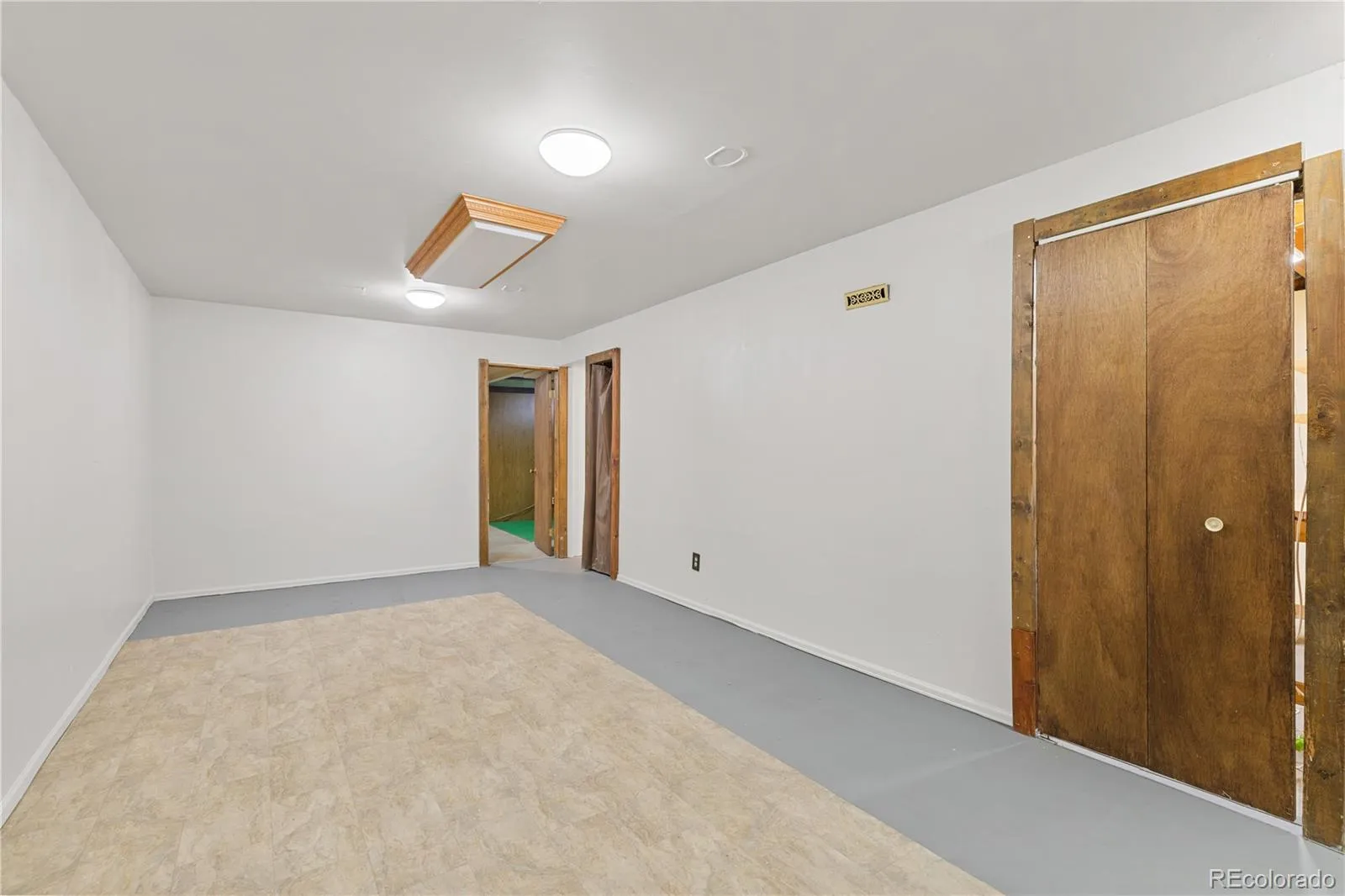 04092026144043 1600 30