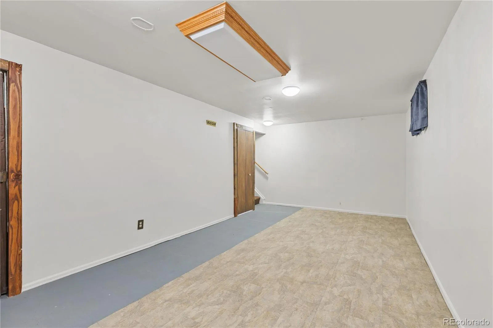 04092026144043 1600 32