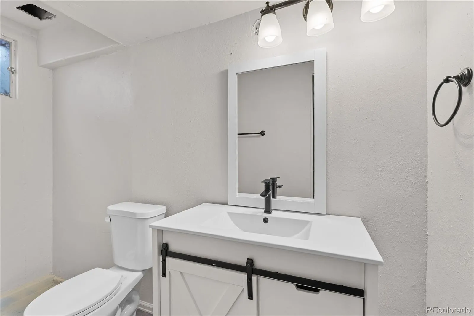 04092026144043 1600 36