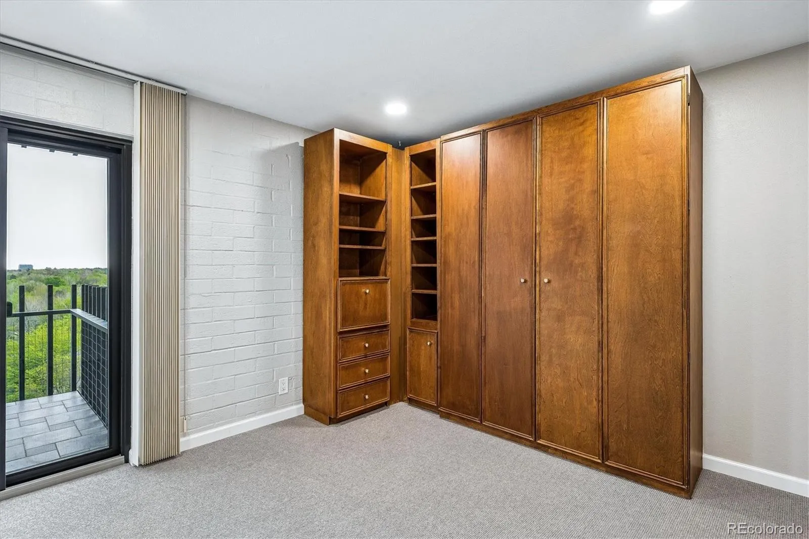 04182026170559 1600 15