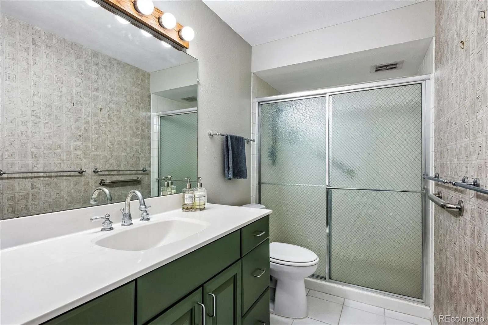 04182026170559 1600 19