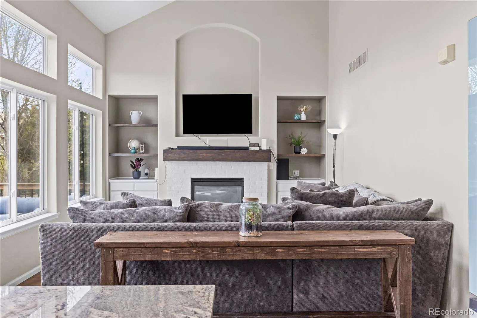 6144 S Ventura Court Aurora CO 80016 MLS #REC5871975 04222026141957 1600 15