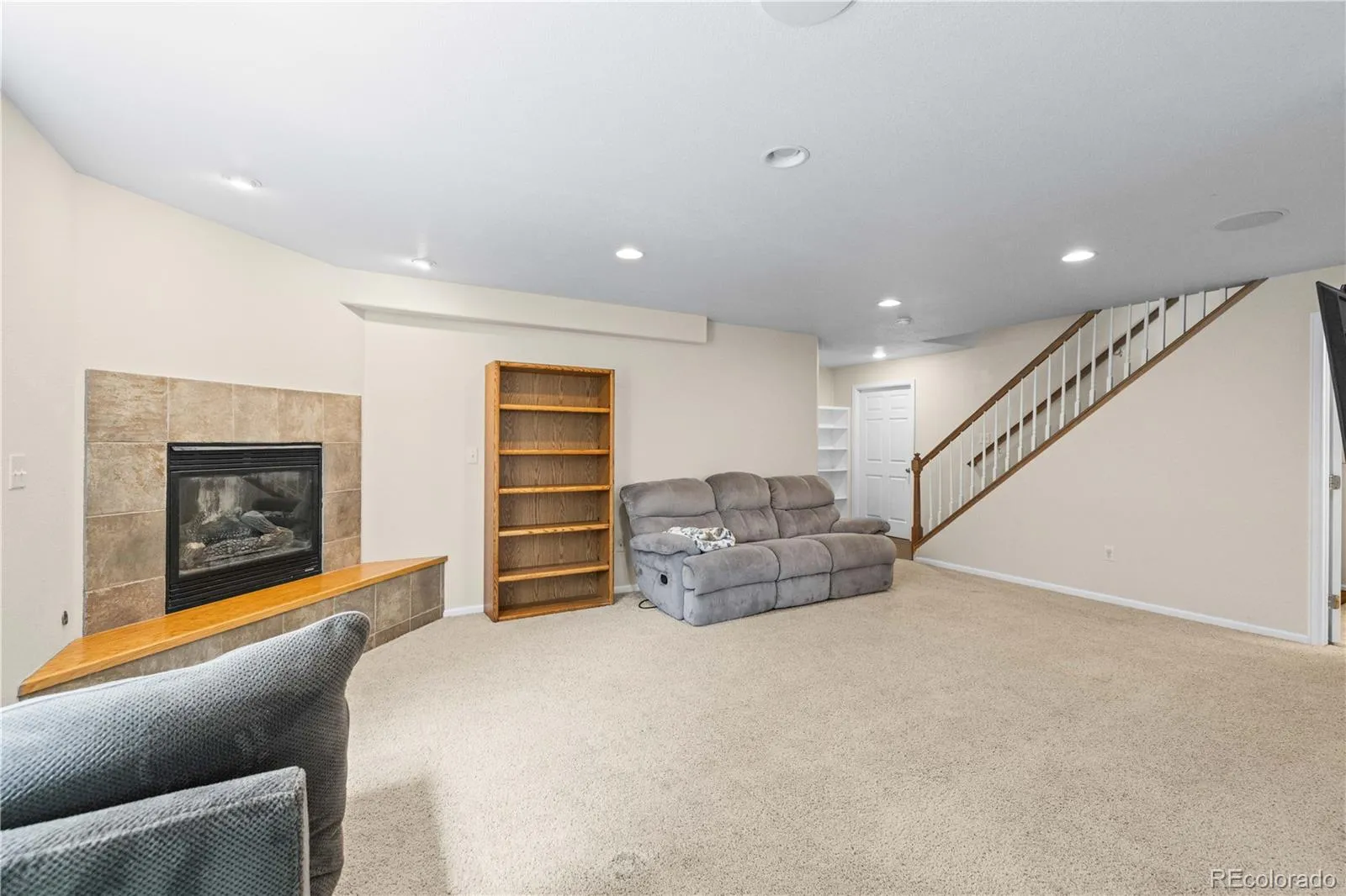 6144 S Ventura Court Aurora CO 80016 MLS #REC5871975 04222026141957 1600 32