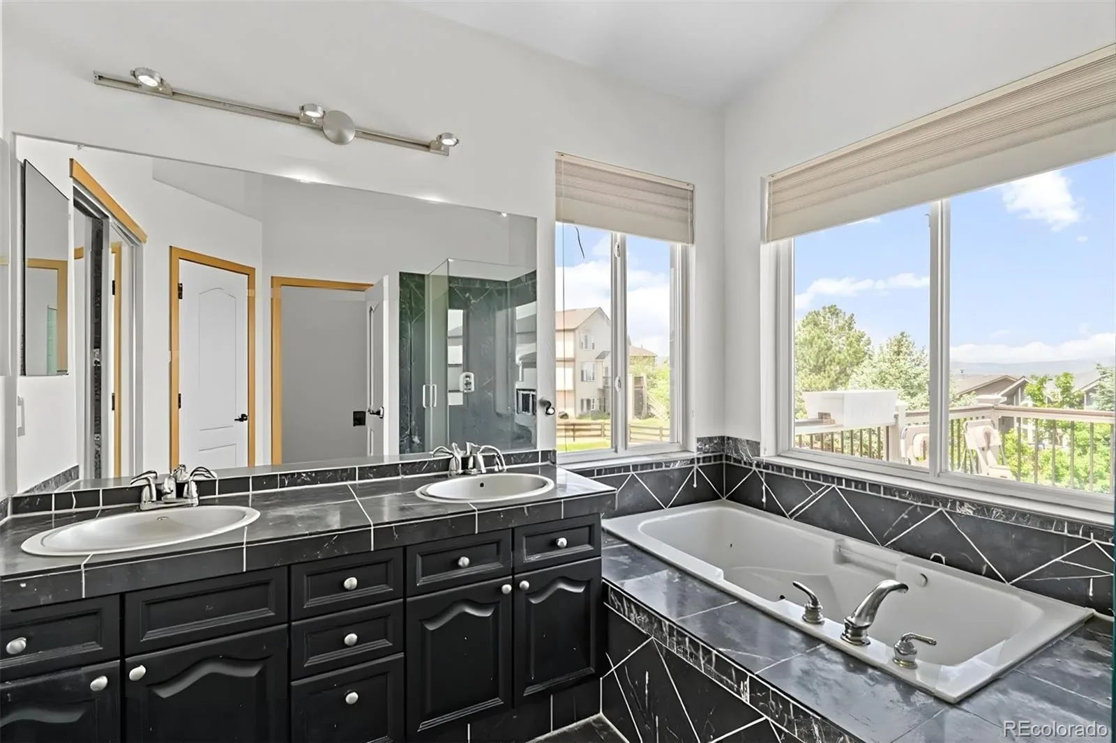 6839 Solana Drive Castle Pines CO 80108 MLS #REC5872735 08042026193339 1600 18