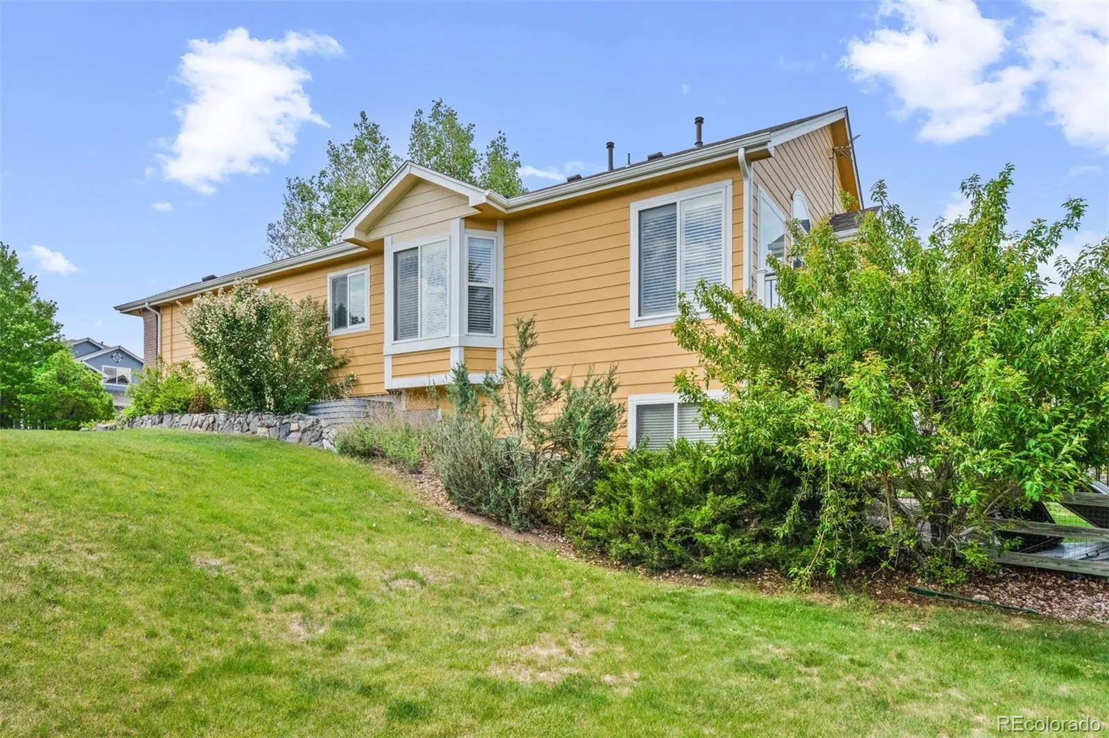 6839 Solana Drive Castle Pines CO 80108 MLS #REC5872735 08042026193339 1600 40