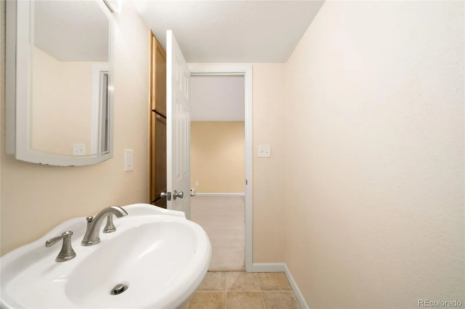1773 S Leyden Street Denver CO 80224 MLS #REC5873984 04222026180453 1600 23