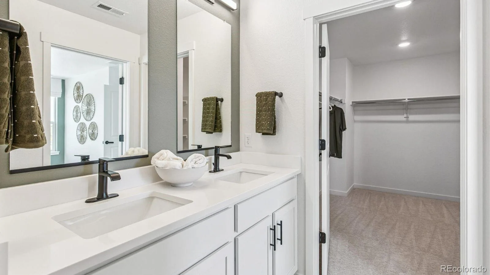 1410 S Boston Court #A Denver CO 80247 | MLS #REC5875032 08192026184353 1600 9