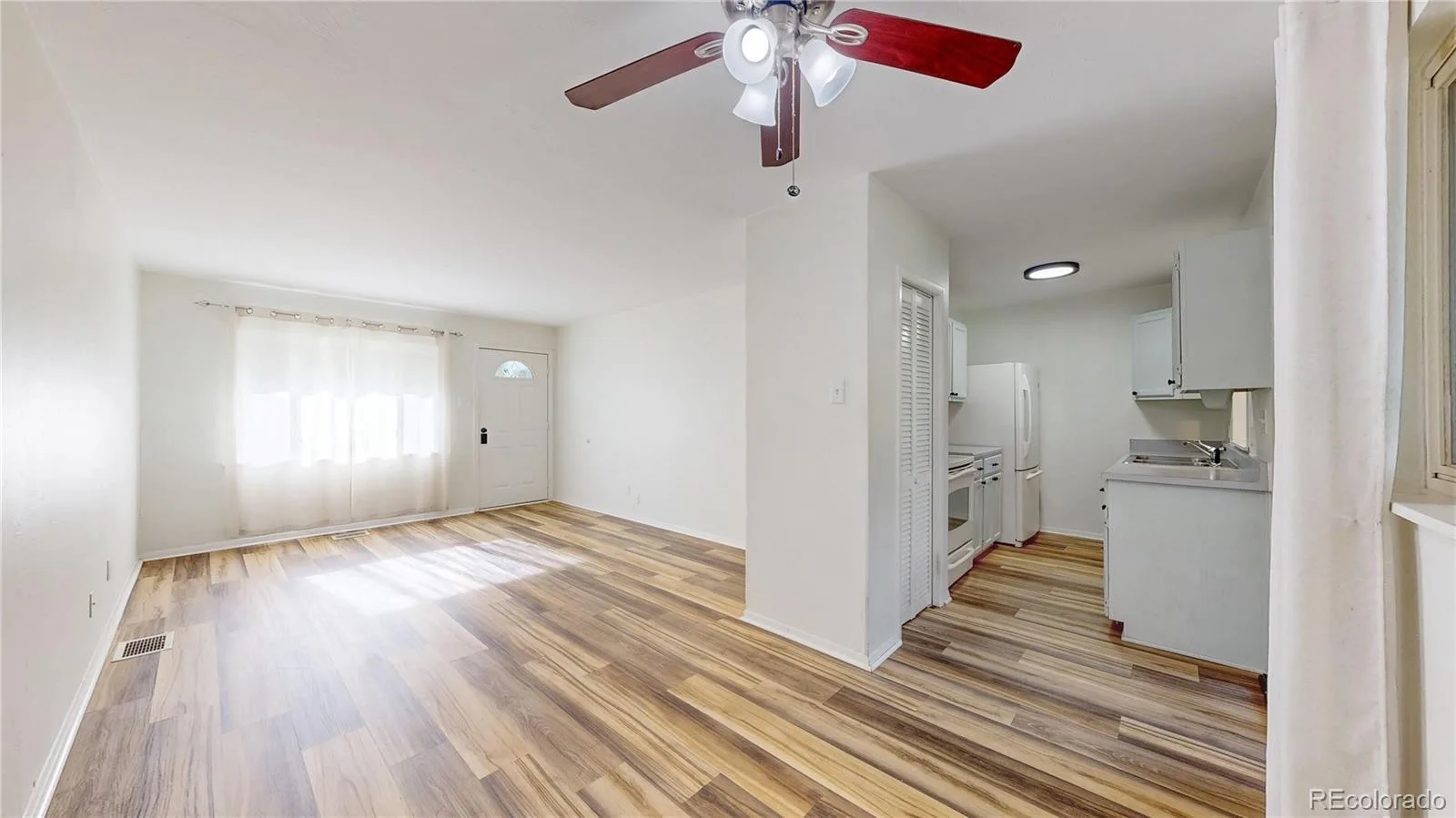 3215 S Forest Street Denver CO 80222 | MLS #REC5877249 06182026052122 1600 11
