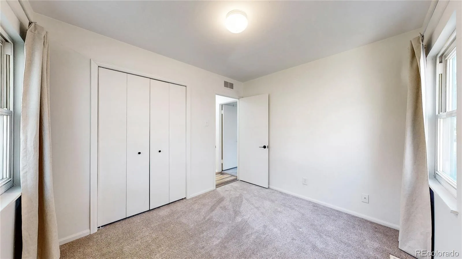 3215 S Forest Street Denver CO 80222 | MLS #REC5877249 06182026052122 1600 15