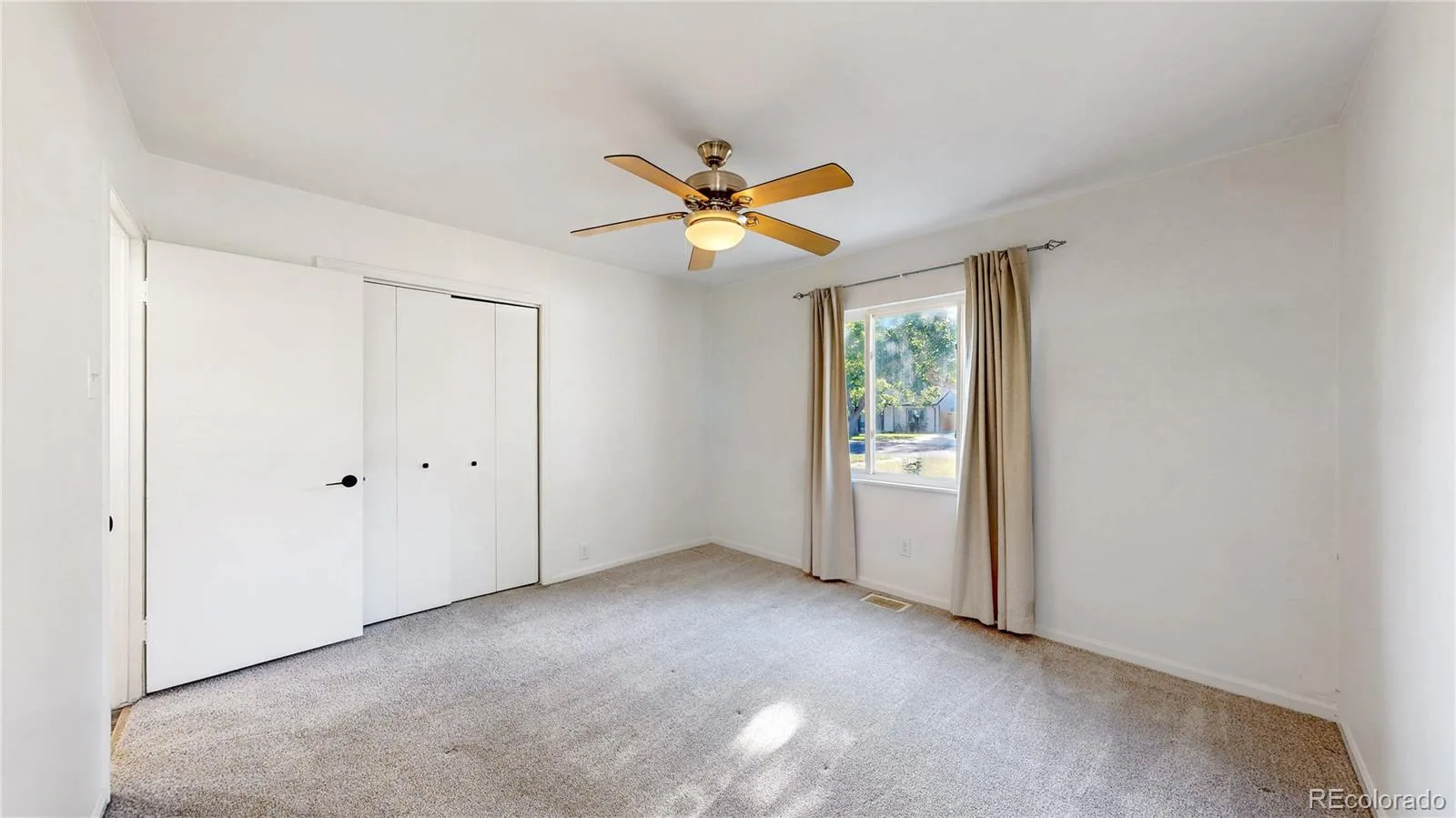 3215 S Forest Street Denver CO 80222 | MLS #REC5877249 06182026052122 1600 17